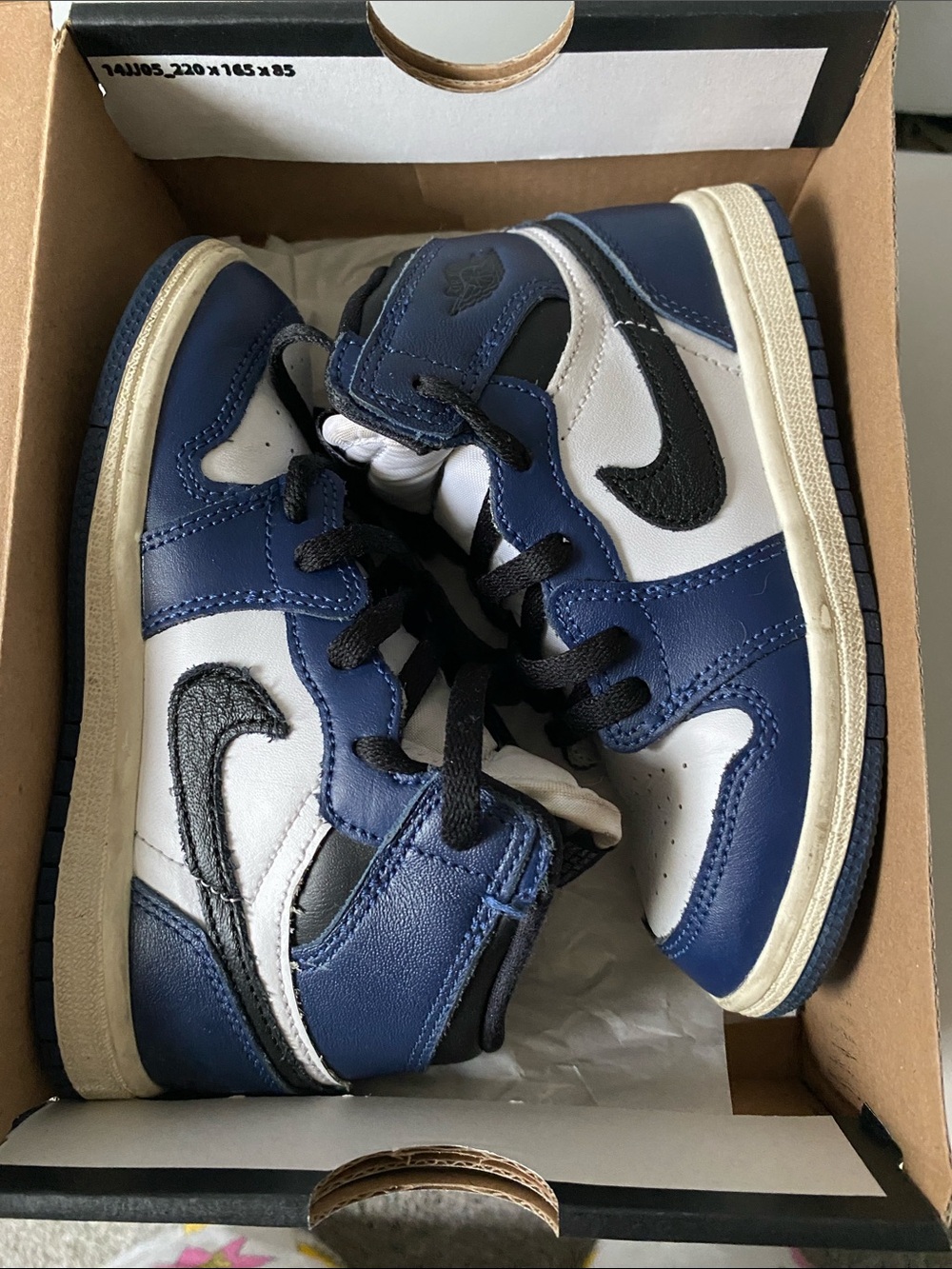 Jordan Kids High-Top Sneaker in Navy, White and Black